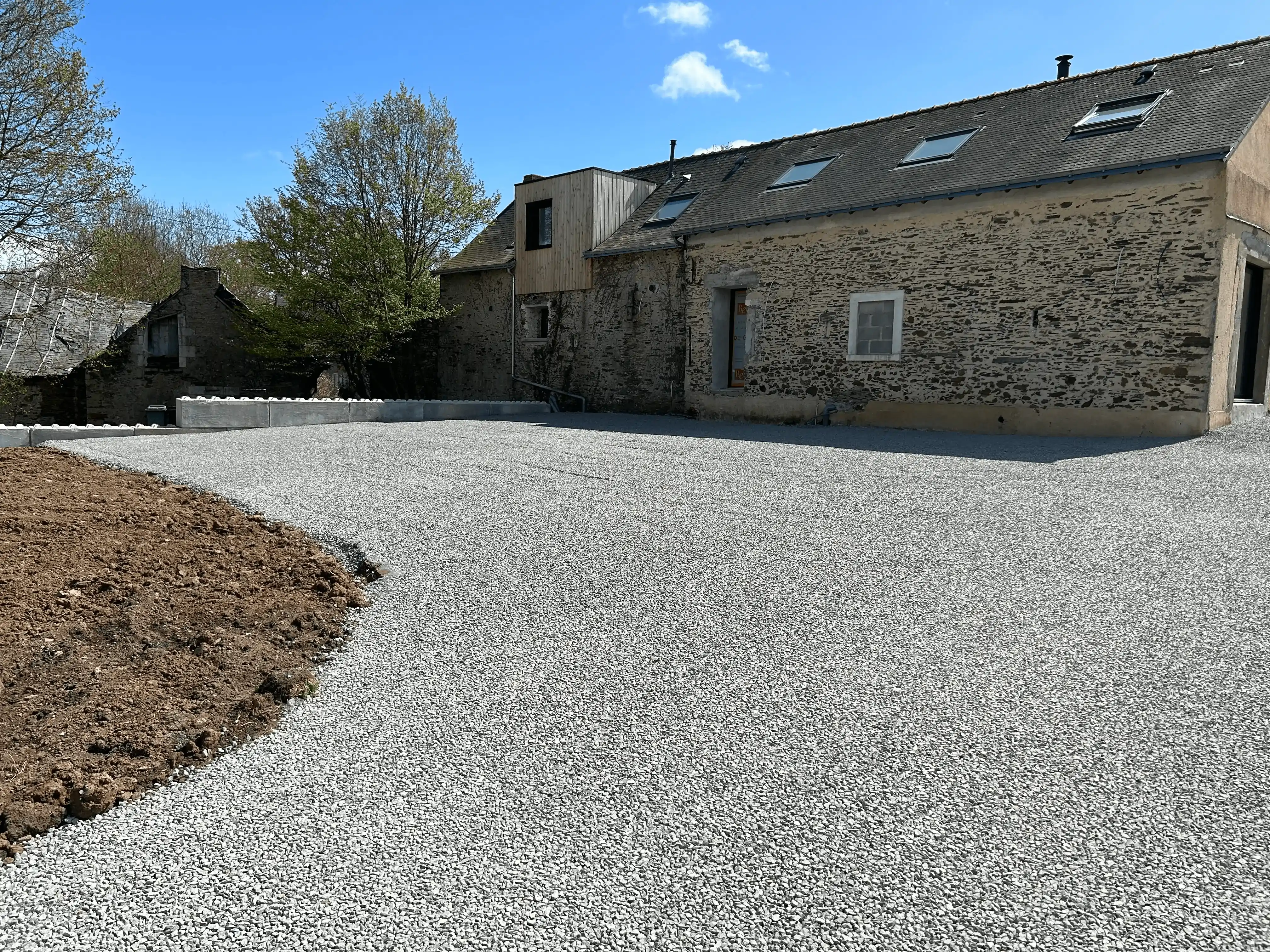 Cour-fini-691ed3f8c2957-min